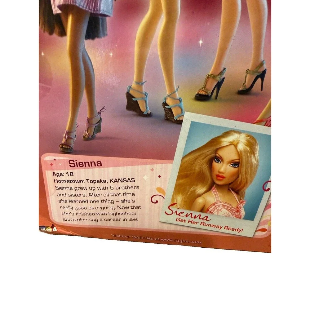 America’s Next Top Model Sienna Doll MGA 2008 NIB Rare Fashion Doll